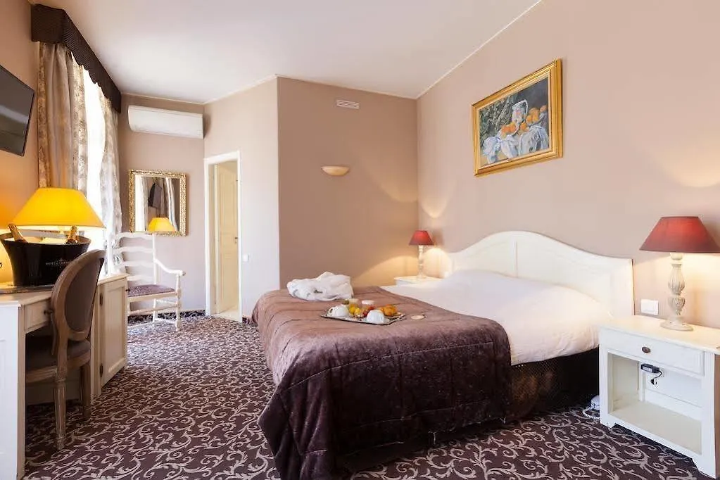 Hotel Des Augustins Aix-en-Provence 3*,  France